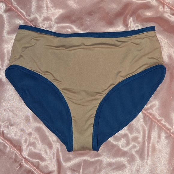 Old Navy Pink and Blue Satin Top - Picture 3 of 4